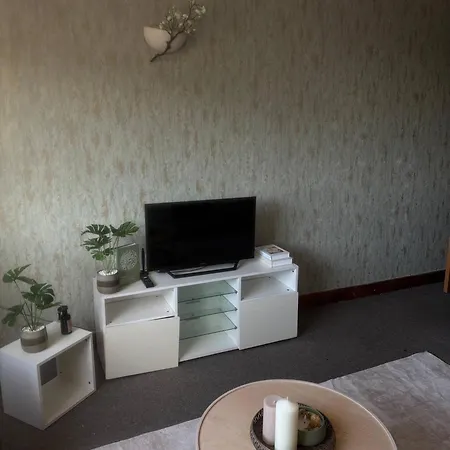 Sleeps 3 - Parking Wifi Pet Friendly דירה הרוגייט