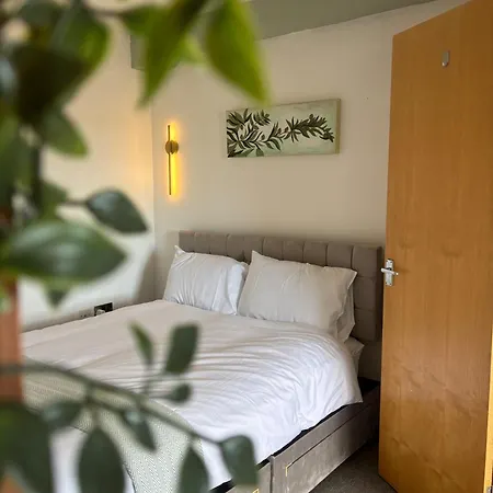 דירה Sleeps 3 - Parking Wifi Pet Friendly הרוגייט
